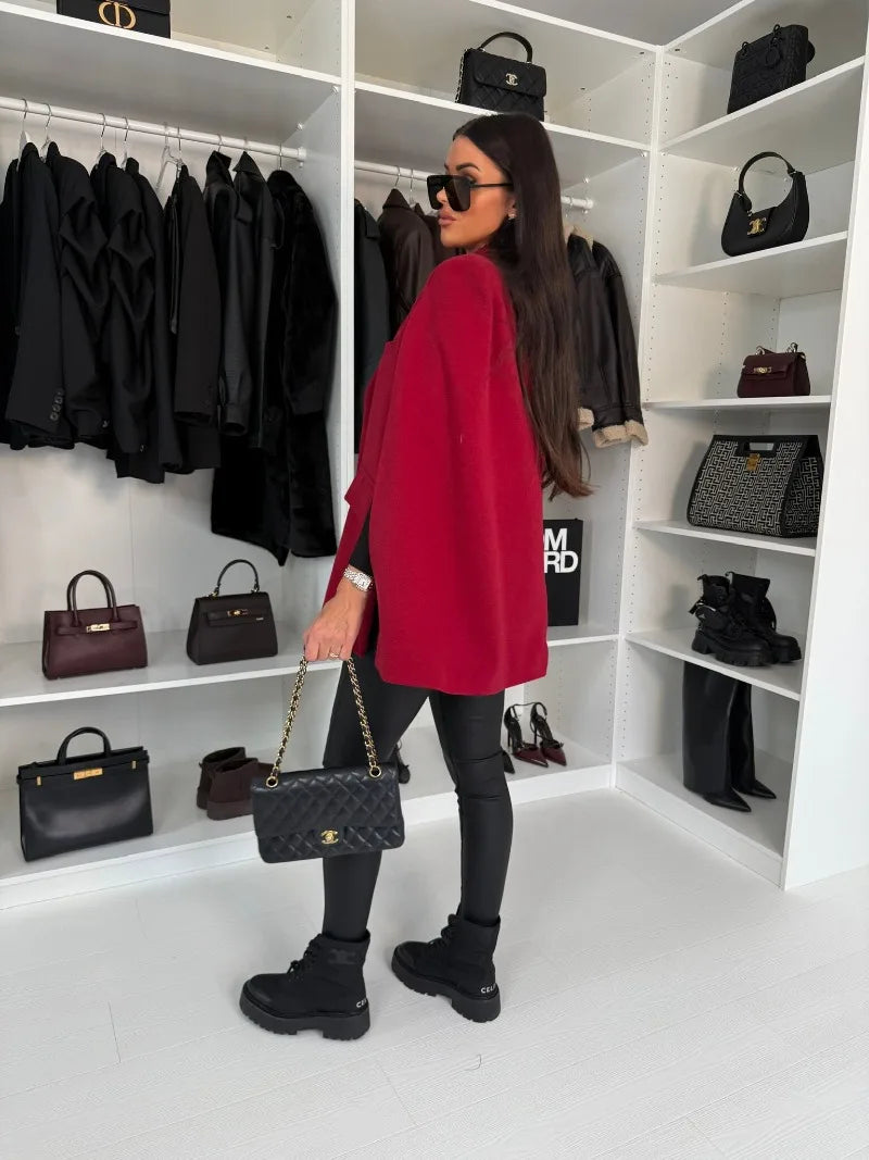 Abito doppiopetto con scialle corto  alla moda