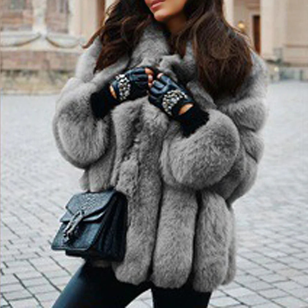 Cappotto lungo invernale in pelliccia sintetica