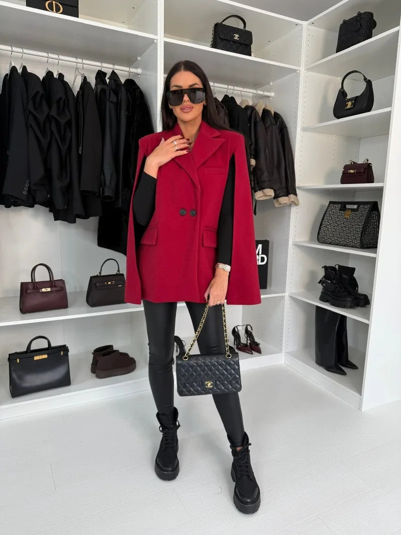 Abito doppiopetto con scialle corto  alla moda