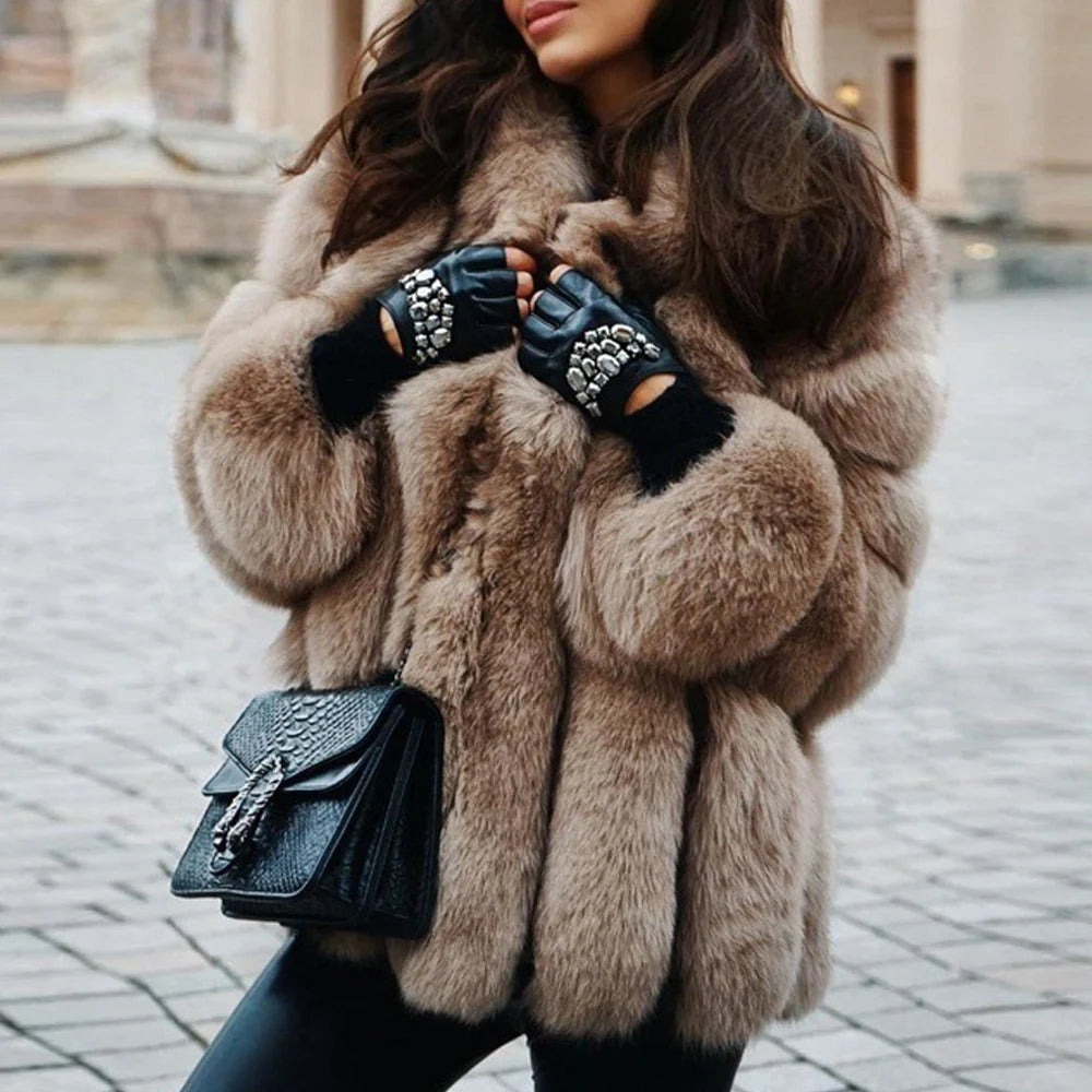 Cappotto lungo invernale in pelliccia sintetica